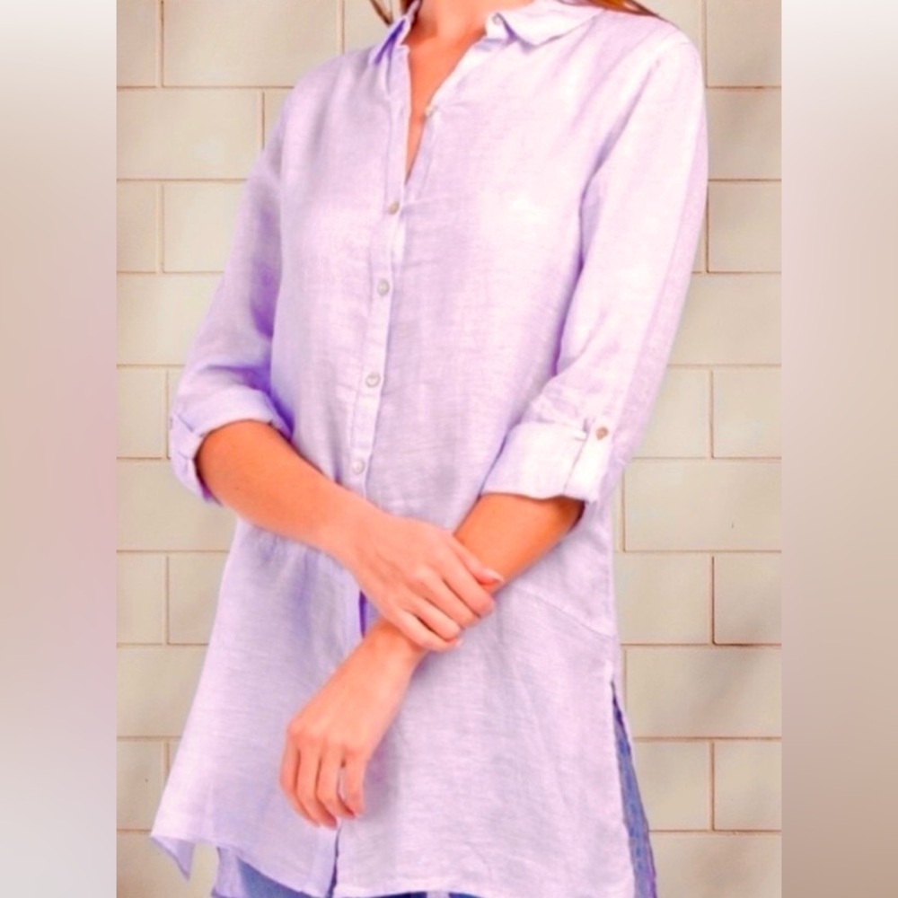 Tahari 100% linen over shirt. Soft lilac. Size XL
